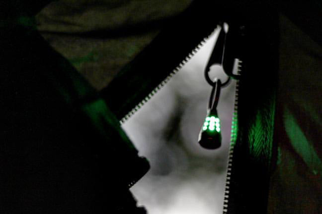 Zip pull